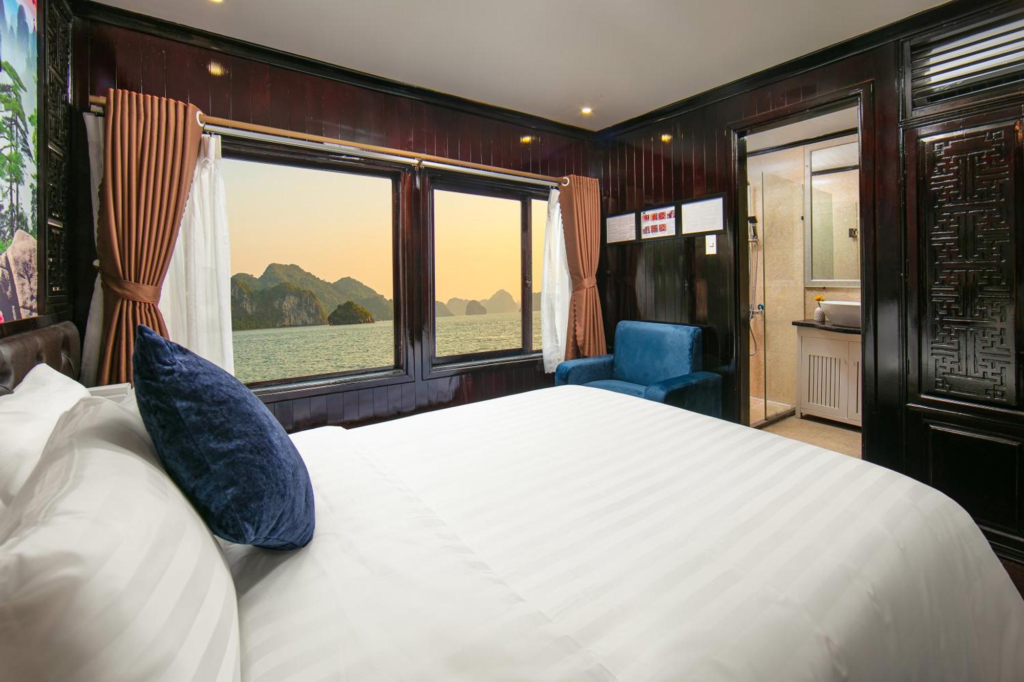 Hotel Fantasea Imperial Cruise Hạ Long Exterior foto